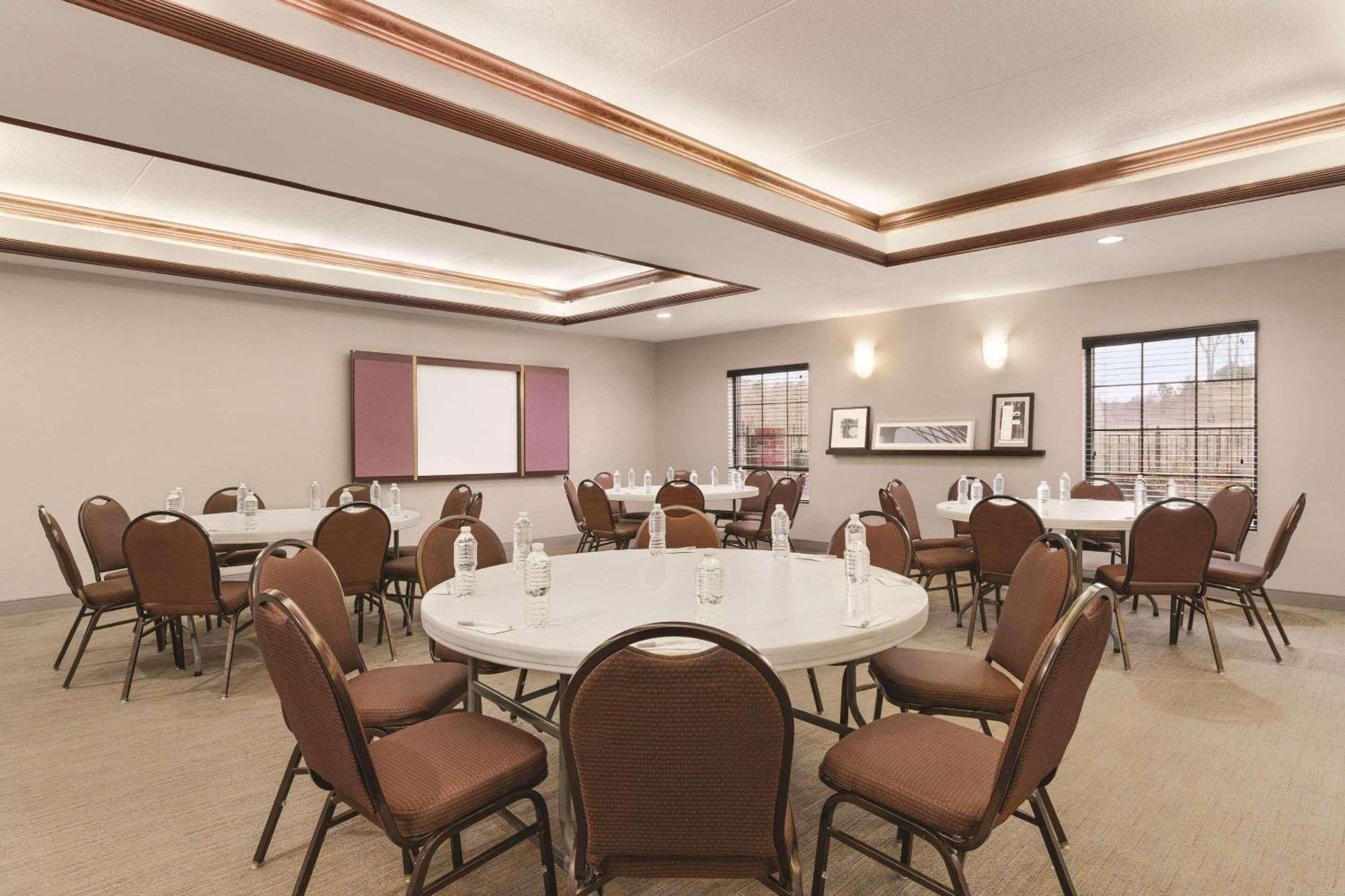 Country Inn & Suites By Radisson, Griffin, Ga Exterior photo